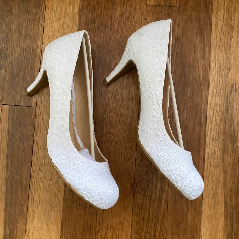 White eyelet lace heels (great for Bridal event)